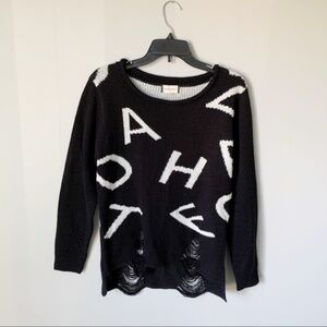 Fiftystreet // Black, White Distressed Sweater Size small wk1